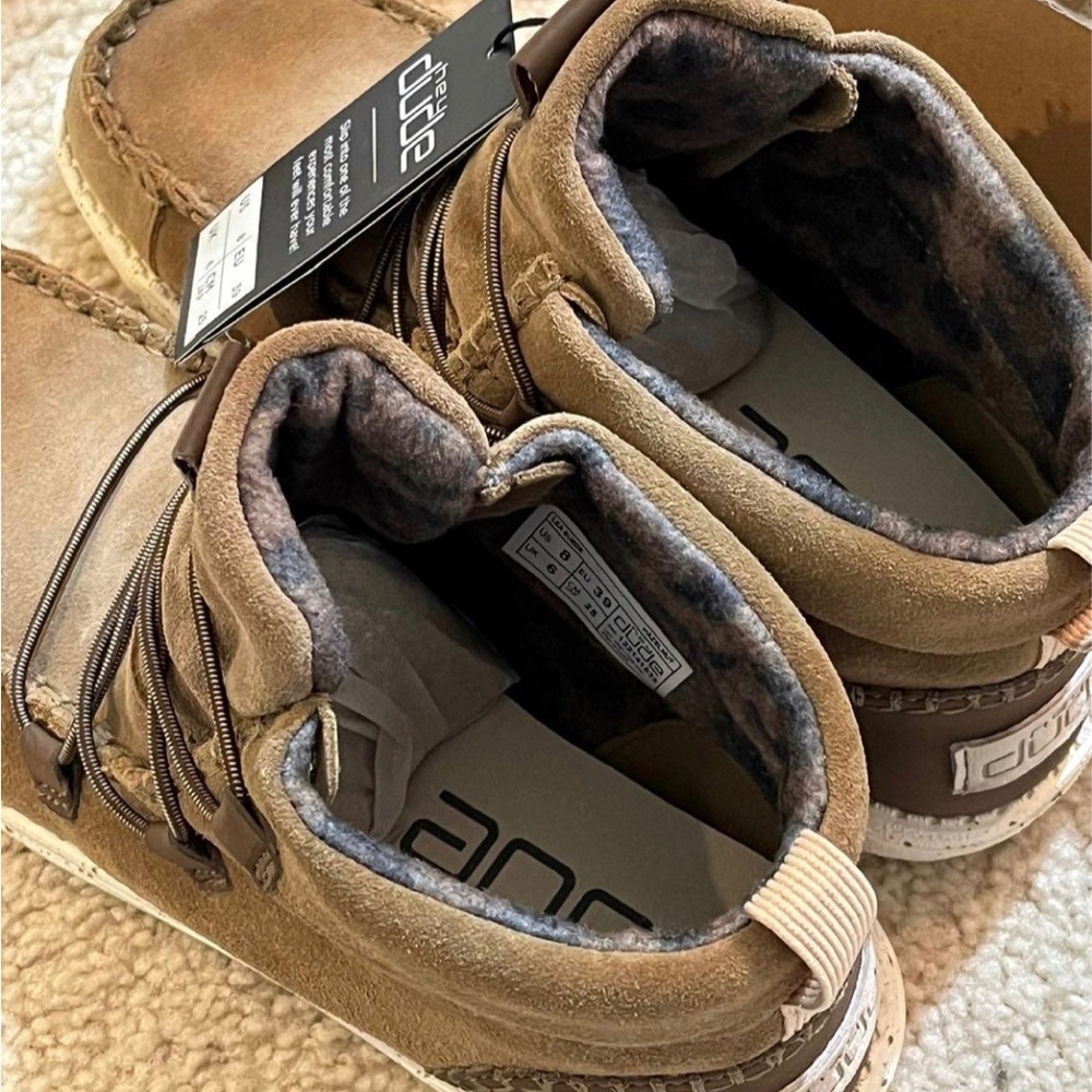 Hey Dude Lea Suede Hazelnut Boots Womens - Picture 4 of 4